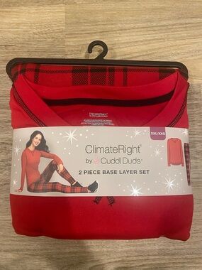 Cuddl Duds Red Plaid 2-Piece ClimateRight Base Layer Set